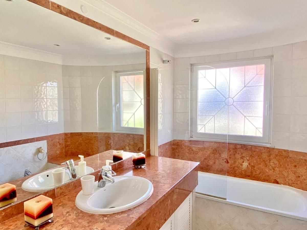 Vilamoura Central 2 Bedroom Apartment Luaran gambar